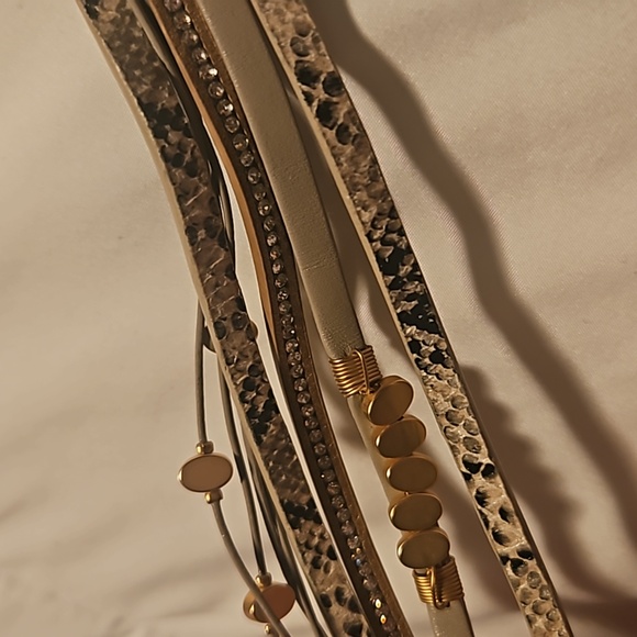 Women's  Leather - Picture 8 of 8